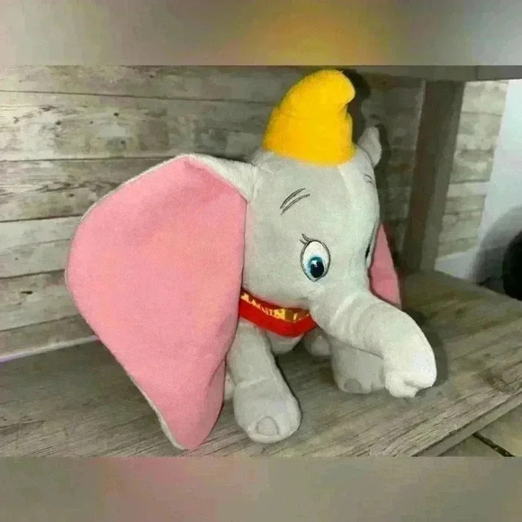 Disney medium-size Dumbo plush - Picture 2 of 6
